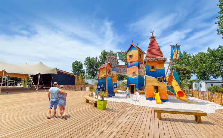 08bis_nouvelle_scene_aire_jeux_blancs_chenes-95789414_0.jpg